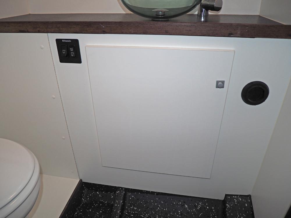 Fore ship, Accommodation